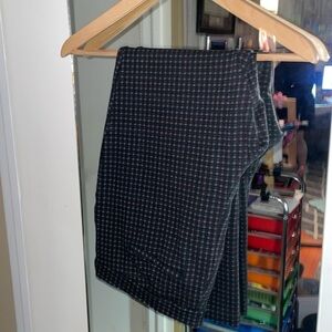 💕2/$10.  Time & Tru Capri Dress Pants!